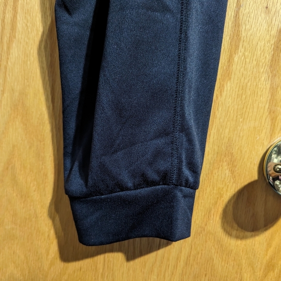 Under Armour cuffed joggers black XL - Picture 3 of 5